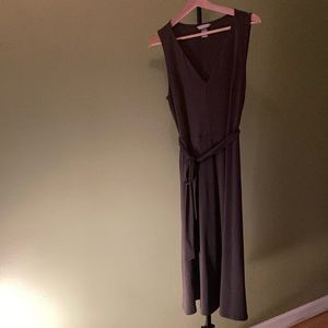 Sleeveless v-neck dress; olive green